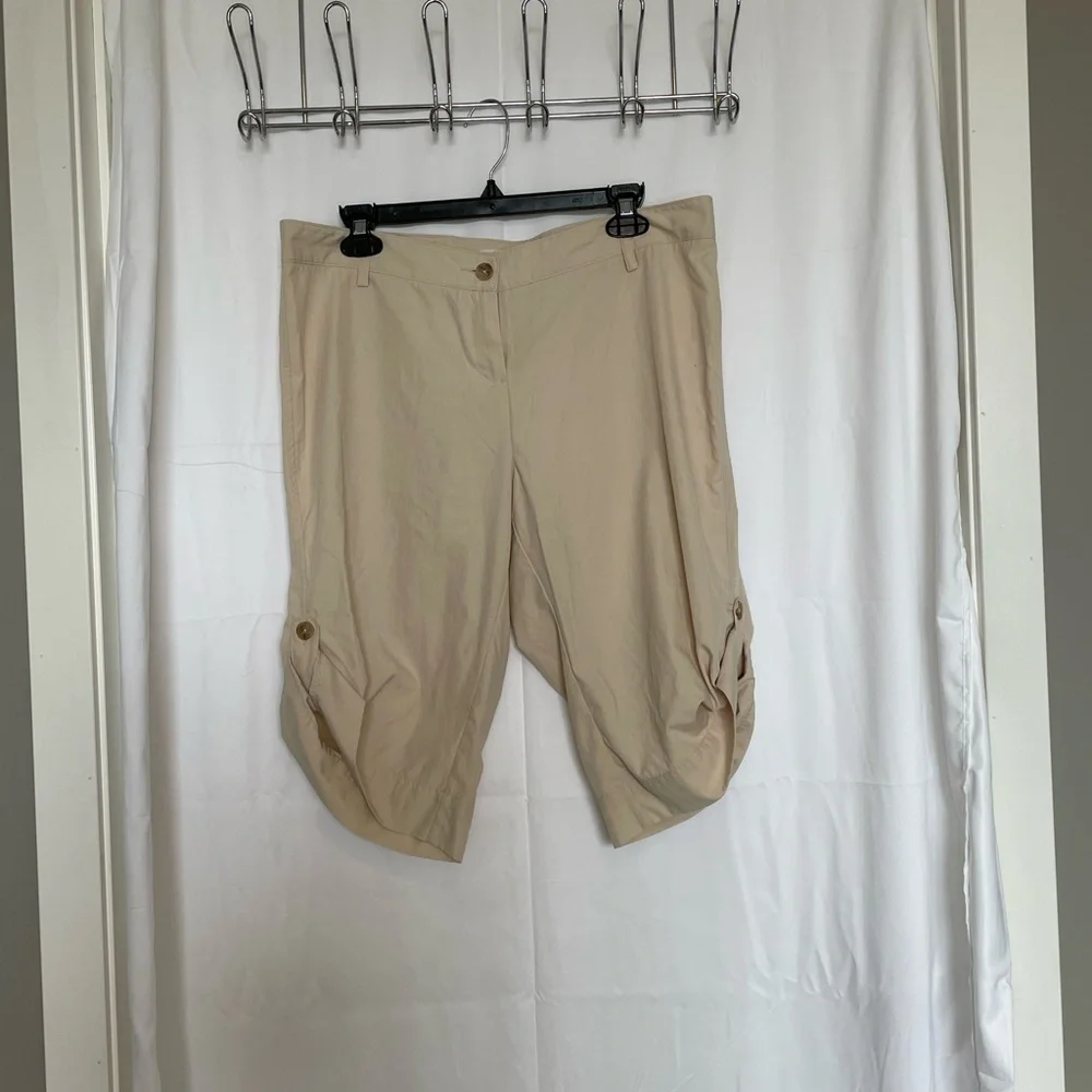 Weatherproof Khaki Shorts Womens Roll Cuff High Rise​​​​​​​​​​​​​